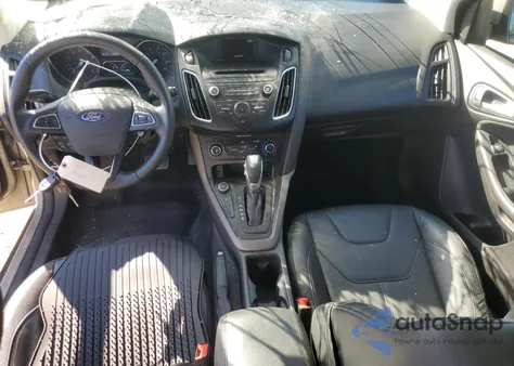 2015 Ford Focus Se z USA, uszkodzony, nr VIN 1FADP3K26FL254533